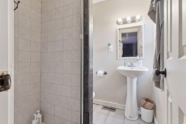 3033 Park Avenue S, Minneapolis, MN 55407