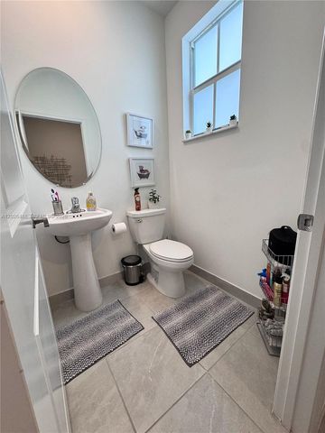 4664 NW 120th Way, Coral Springs, FL 33076