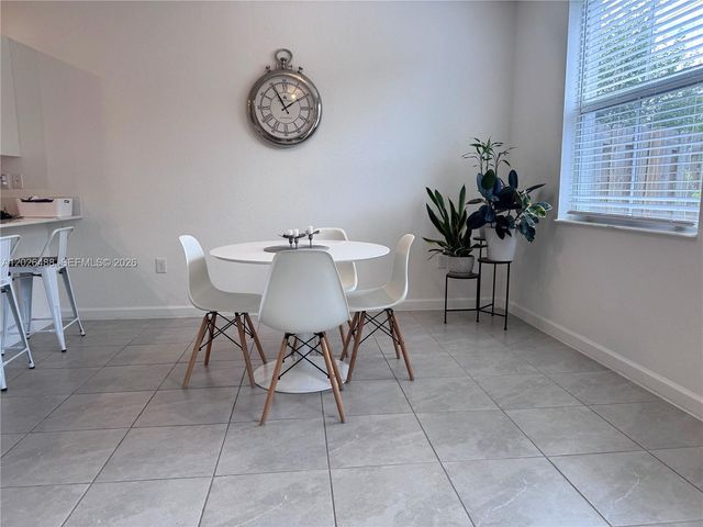 4664 NW 120th Way, Coral Springs, FL 33076