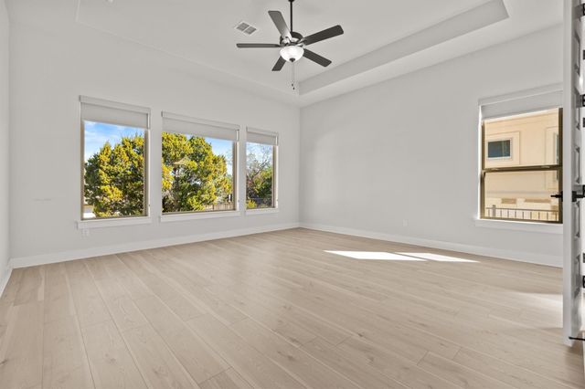 19520 Diversion CIR, Lago Vista, TX 78645