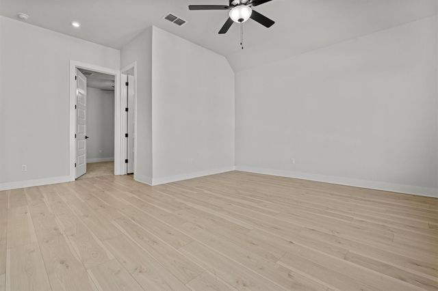 19520 Diversion CIR, Lago Vista, TX 78645