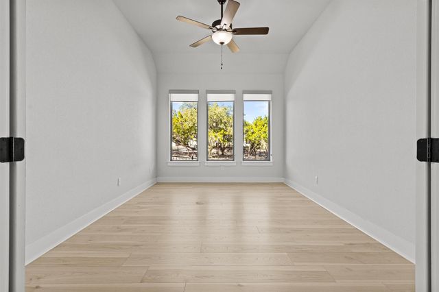 19520 Diversion CIR, Lago Vista, TX 78645