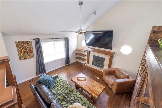 908 NE Bristol Drive, Lee's Summit, MO 64086