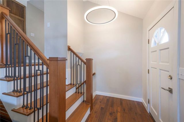 908 NE Bristol Drive, Lee's Summit, MO 64086