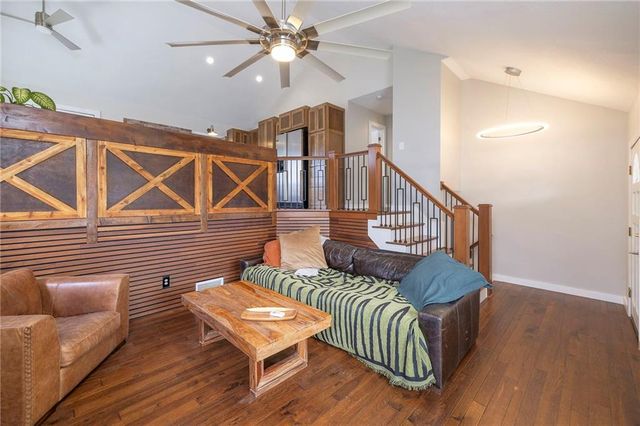 908 NE Bristol Drive, Lee's Summit, MO 64086