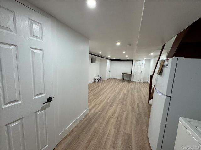 89-25 209 Street, Queens Village, NY 11427