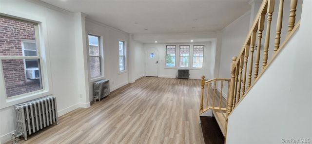 89-25 209 Street, Queens Village, NY 11427