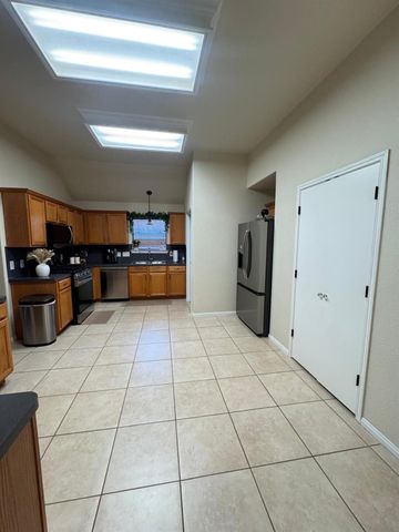 7703 Omaha Drive, Baytown, TX 77521