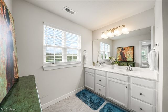 2310 Orchard Circle, Ravenna, OH 44266