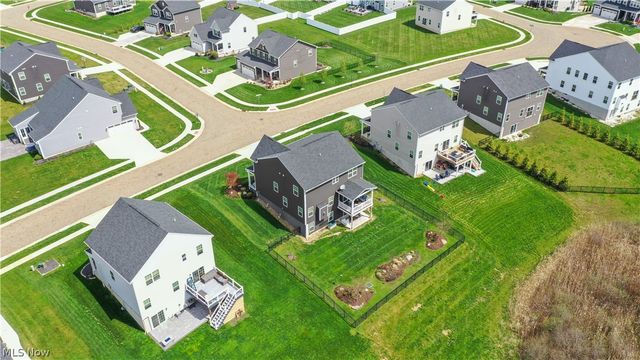 2310 Orchard Circle, Ravenna, OH 44266