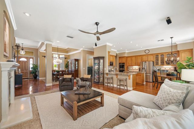 1665 Gallinger Ct, Folsom, CA 95630