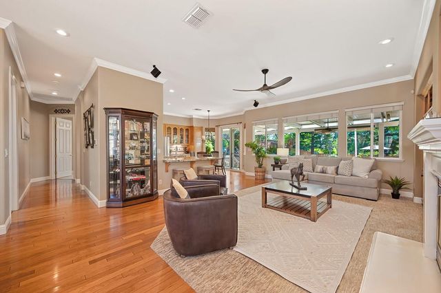 1665 Gallinger Ct, Folsom, CA 95630