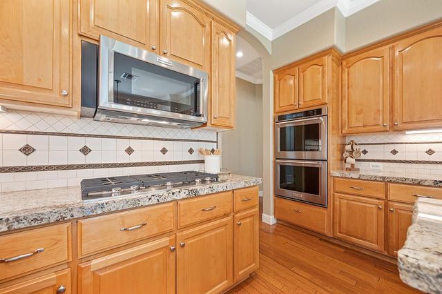 1665 Gallinger Ct, Folsom, CA 95630