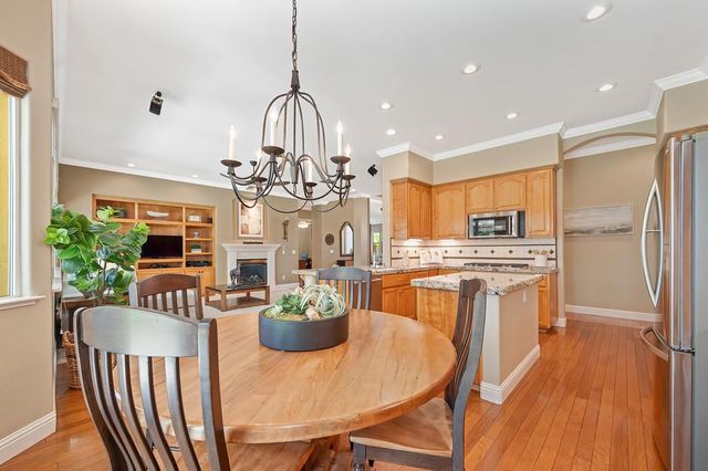 1665 Gallinger Ct, Folsom, CA 95630