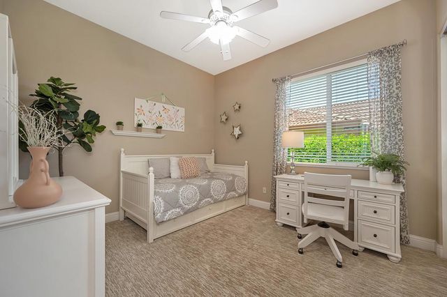 1665 Gallinger Ct, Folsom, CA 95630