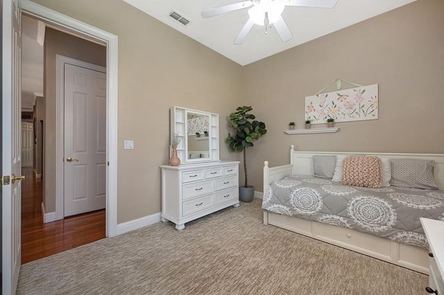 1665 Gallinger Ct, Folsom, CA 95630