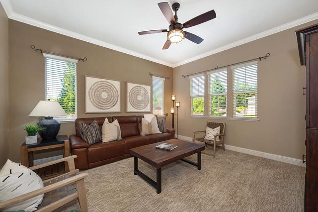 1665 Gallinger Ct, Folsom, CA 95630