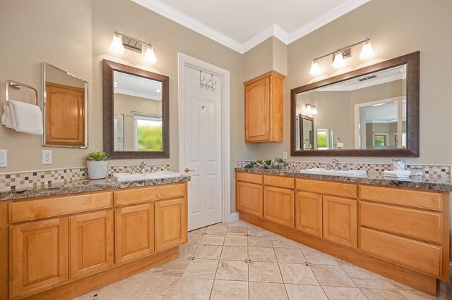 1665 Gallinger Ct, Folsom, CA 95630