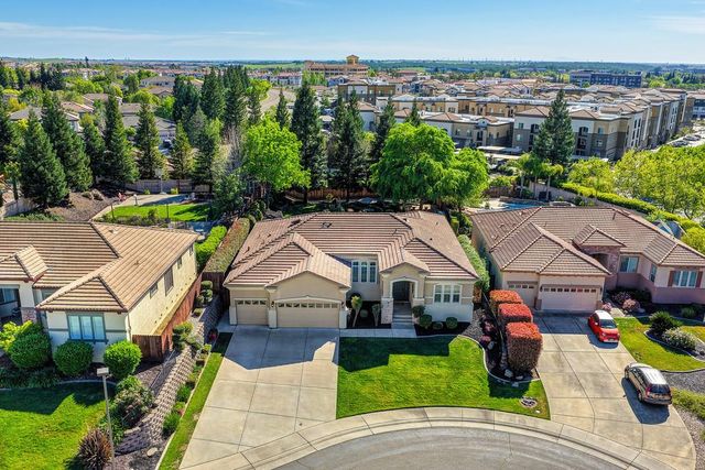 1665 Gallinger Ct, Folsom, CA 95630