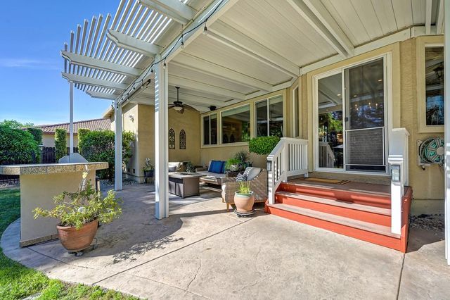 1665 Gallinger Ct, Folsom, CA 95630