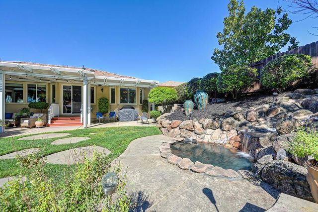 1665 Gallinger Ct, Folsom, CA 95630