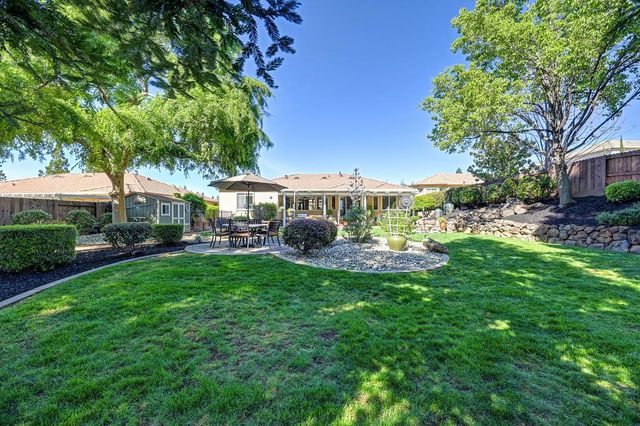 1665 Gallinger Ct, Folsom, CA 95630