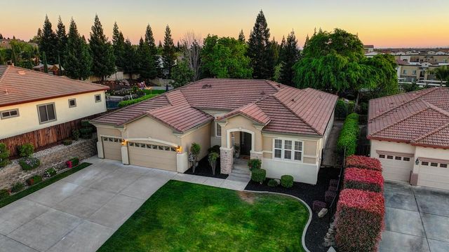 1665 Gallinger Ct, Folsom, CA 95630