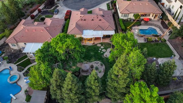 1665 Gallinger Ct, Folsom, CA 95630