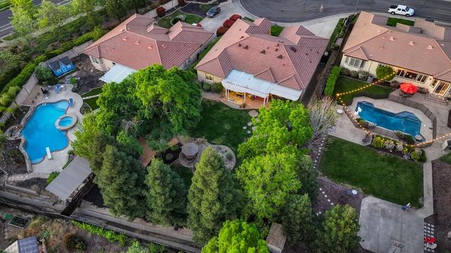 1665 Gallinger Ct, Folsom, CA 95630