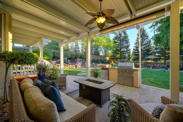 1665 Gallinger Ct, Folsom, CA 95630