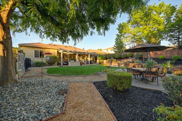 1665 Gallinger Ct, Folsom, CA 95630