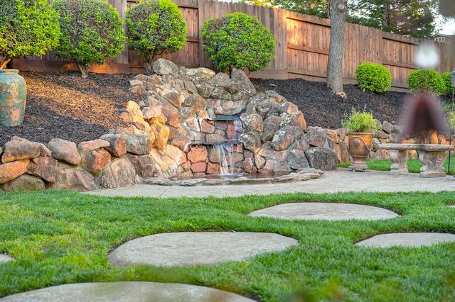 1665 Gallinger Ct, Folsom, CA 95630