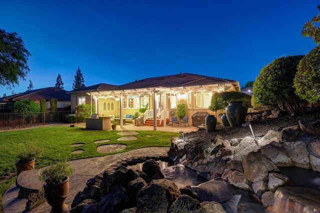 1665 Gallinger Ct, Folsom, CA 95630