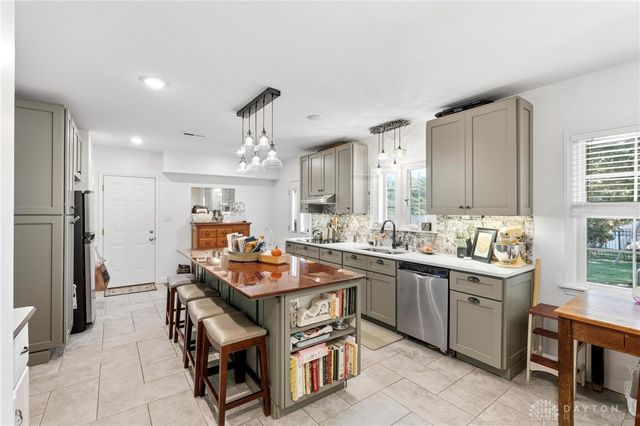 379 Virginia Circle, Wilmington, OH 45177