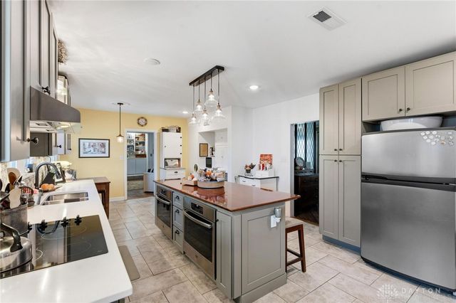 379 Virginia Circle, Wilmington, OH 45177