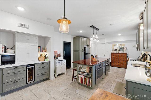 379 Virginia Circle, Wilmington, OH 45177