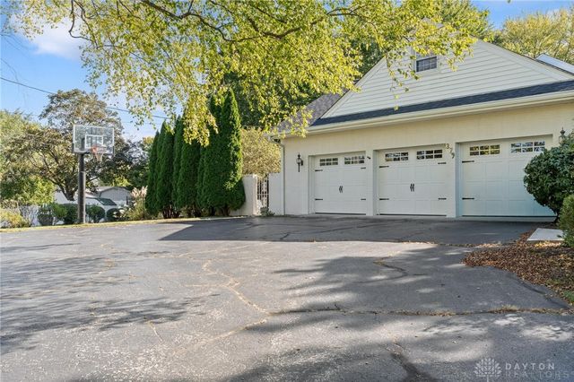 379 Virginia Circle, Wilmington, OH 45177