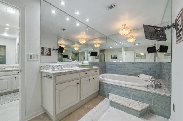 28 Country Oaks DR, Buda, TX 78610