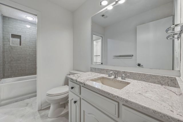 28 Country Oaks DR, Buda, TX 78610