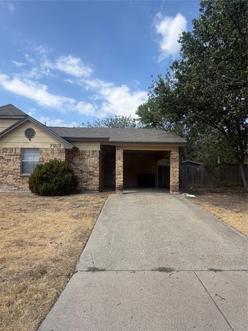 7313 Silver Sage Drive, Fort Worth, TX 76137