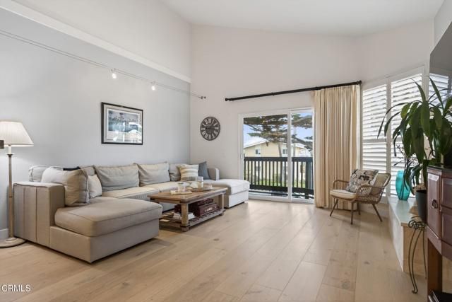 1251 Mandalay Beach Road, Oxnard, CA 93035