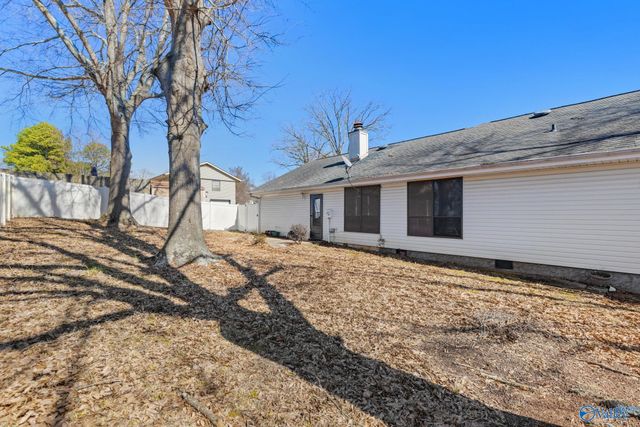 101 Caldwell Drive, Florence, AL 35633