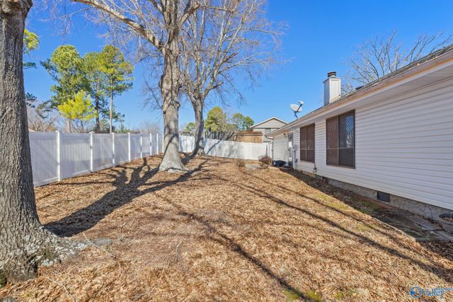 101 Caldwell Drive, Florence, AL 35633