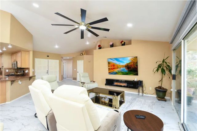 2591 Peach Tree, Hemet, CA 92545