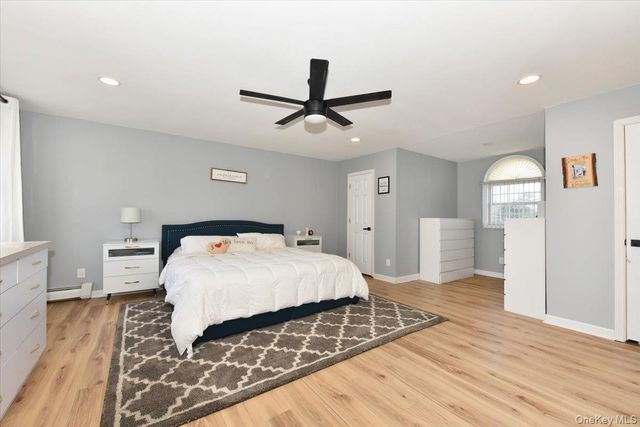 5 Mary Lu Drive, Holtsville, NY 11742