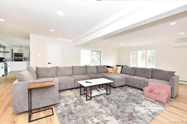 5 Mary Lu Drive, Holtsville, NY 11742