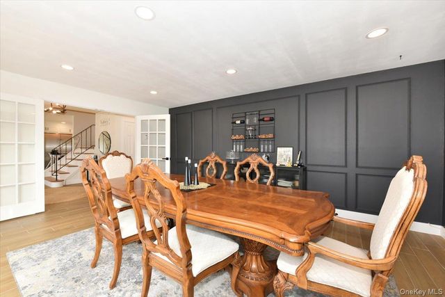 5 Mary Lu Drive, Holtsville, NY 11742