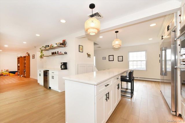 5 Mary Lu Drive, Holtsville, NY 11742