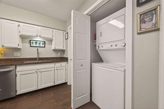 4040 San Felipe Street 119, Houston, TX 77027