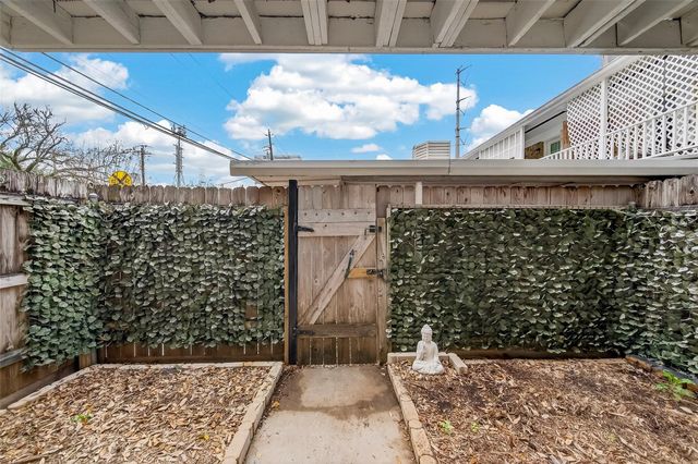 4040 San Felipe Street 119, Houston, TX 77027